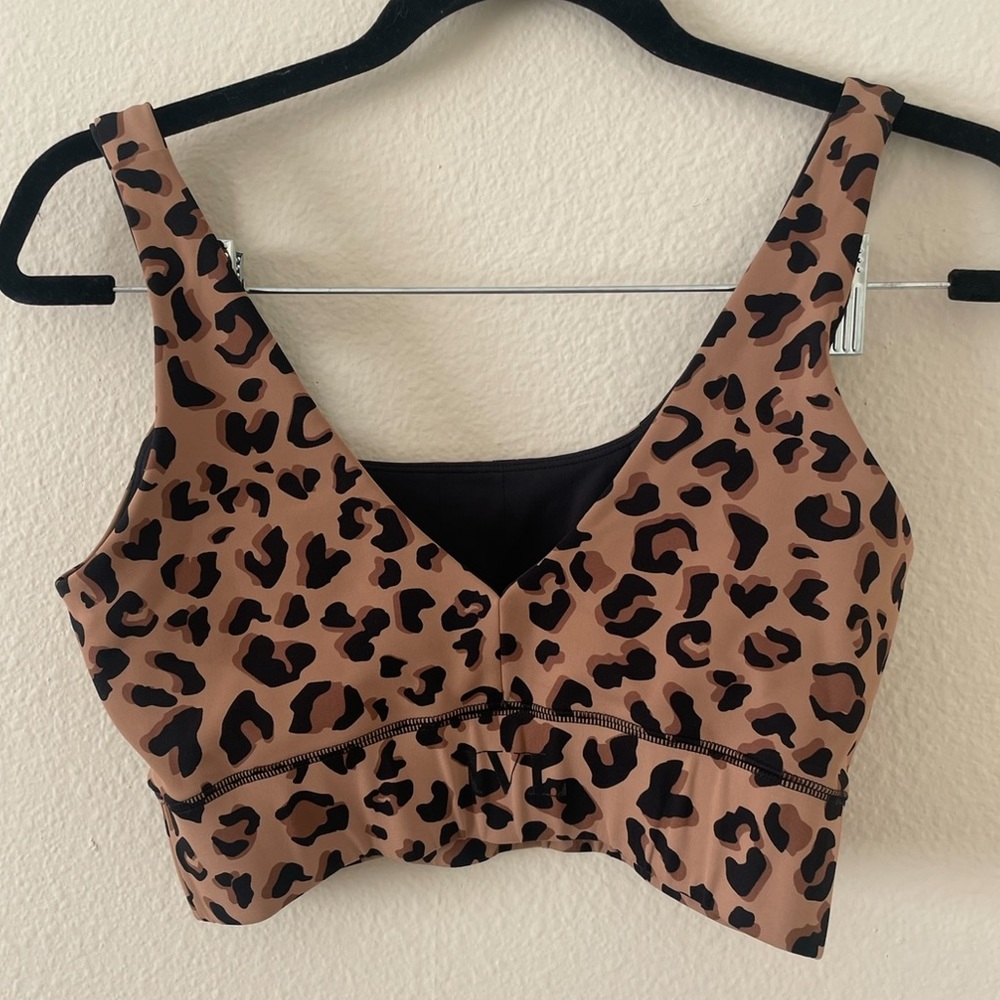 IVL Cheetah Workout Set - Picture 10 of 10